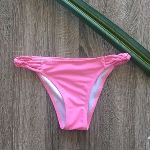 🎀never worn 🎀 pink cheeky bottoms size s
